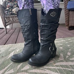 Women’s Harley boot in size 8
